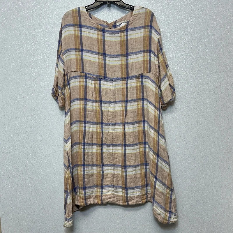 Dress Casual Short By Clothes Mentor In Plaid, Size: L